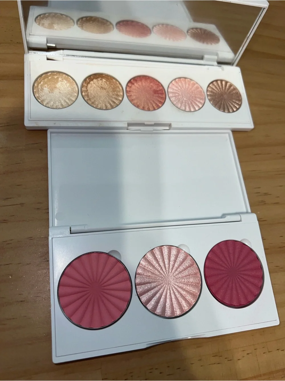 Ofra highlight & Blush Palettes